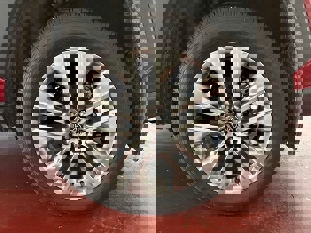 Used 2025 Toyota RAV4 Limited w/ Advanced Technology Package AWD/4WD image 28