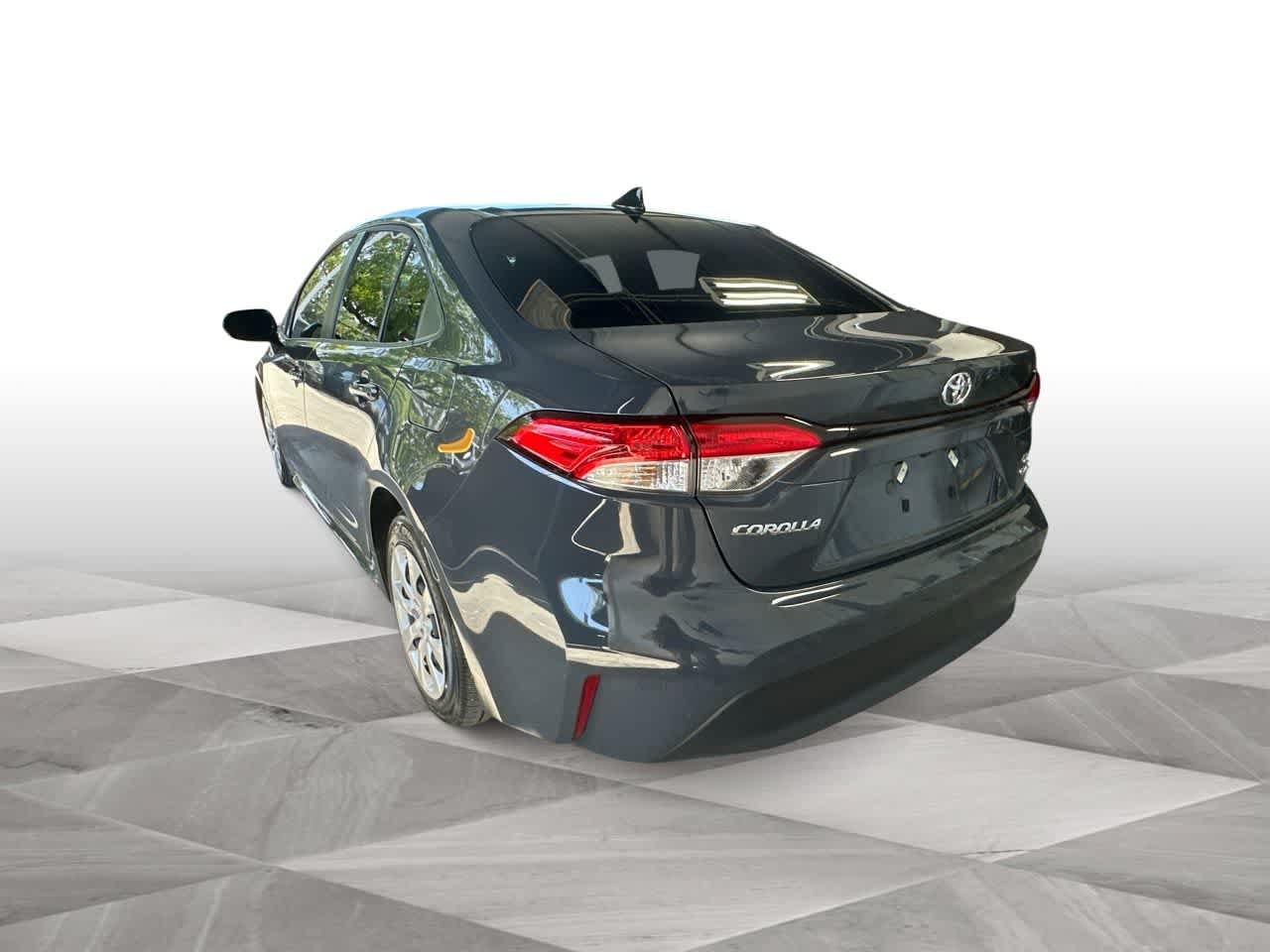 Used 2026 Toyota Corolla LE FWD image 6