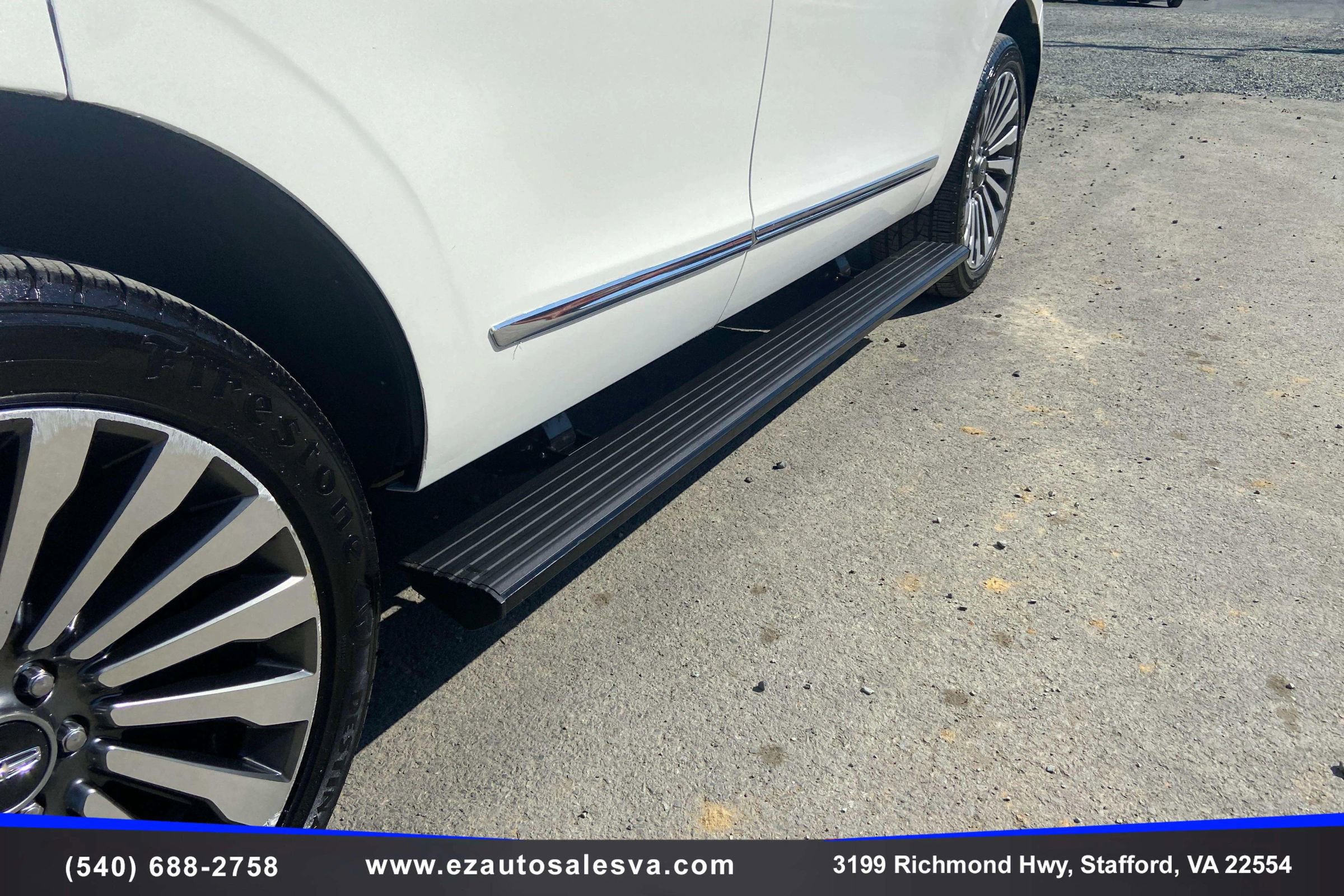 Used 2018 Lincoln Navigator Reserve w/ Technology Package AWD/4WD image 29