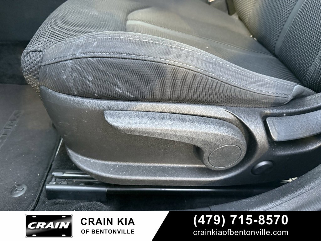 Used 2019 Kia Optima LX image 11