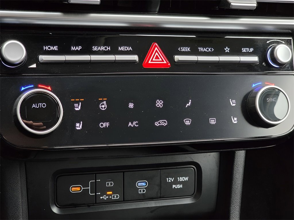 Certified 2025 Hyundai Tucson Limited image 34