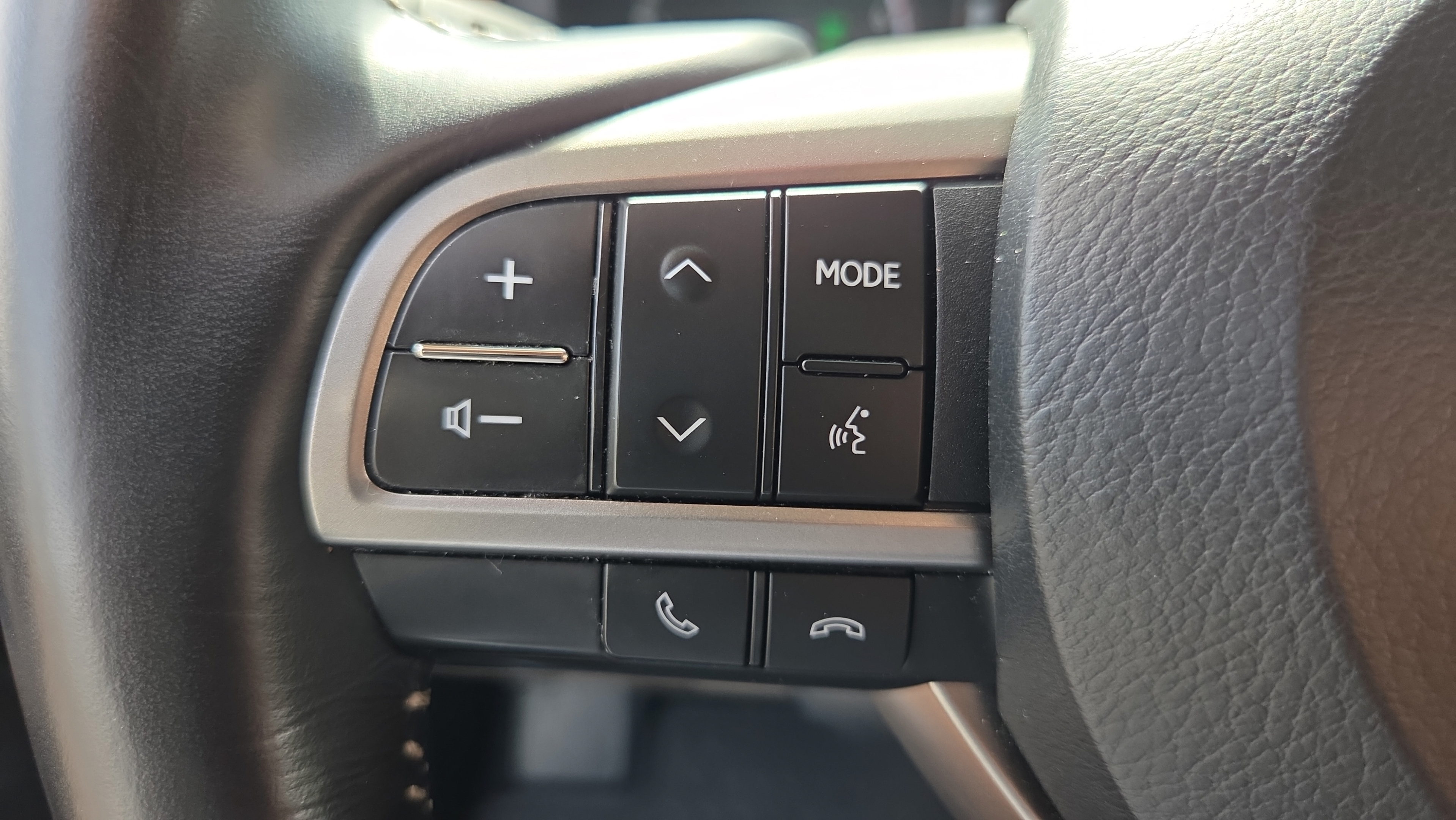 Used 2023 Lexus GX 460 Luxury w/ Accessory Package AWD/4WD image 24