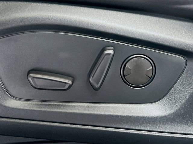 Used 2023 Ford Explorer Platinum w/ Technology Package image 13