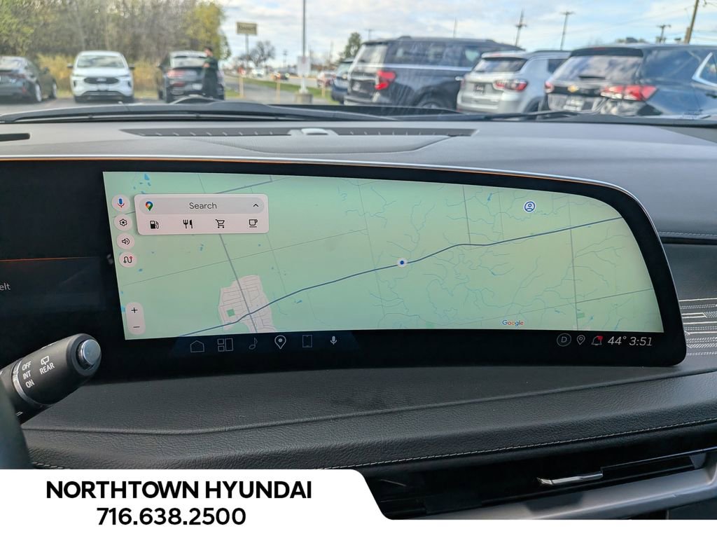 Used 2025 Cadillac XT4 Premium Luxury image 6