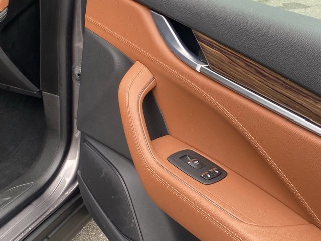 Used 2022 Maserati Levante GT image 37