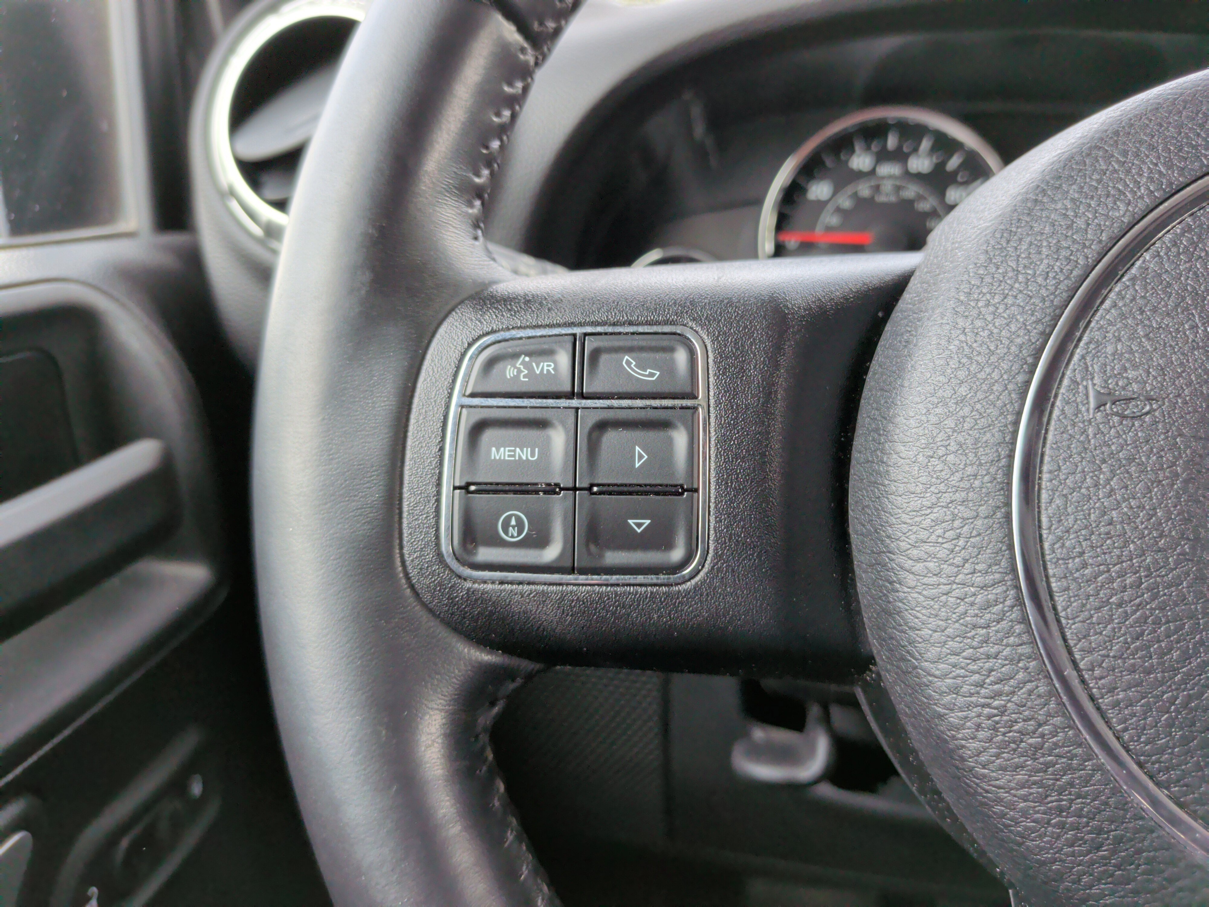 Used 2016 Jeep Wrangler Unlimited Rubicon w/ Connectivity Group image 22