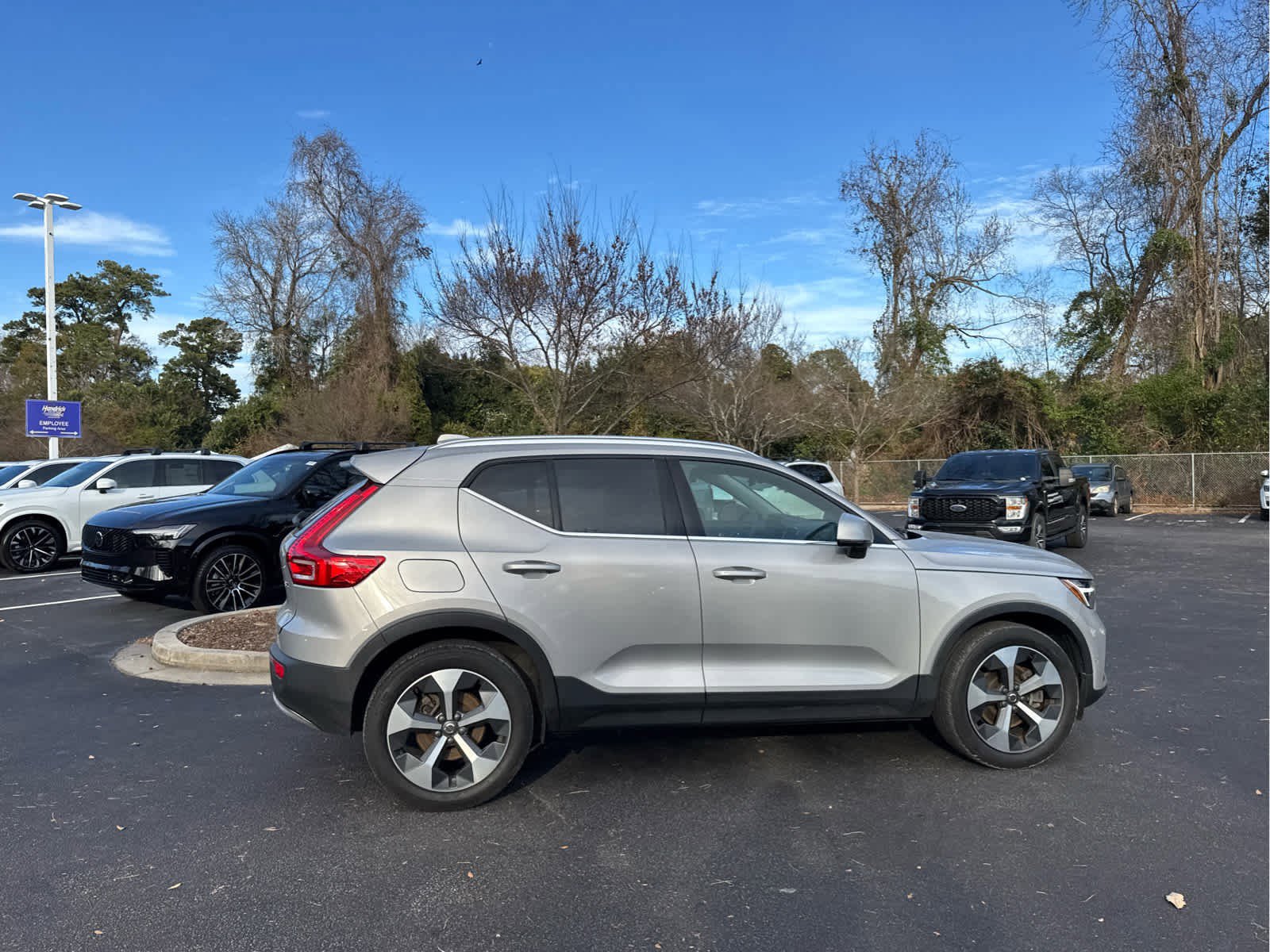 Certified 2023 Volvo XC40 B4 Plus w/ Driver Assist Package image 56