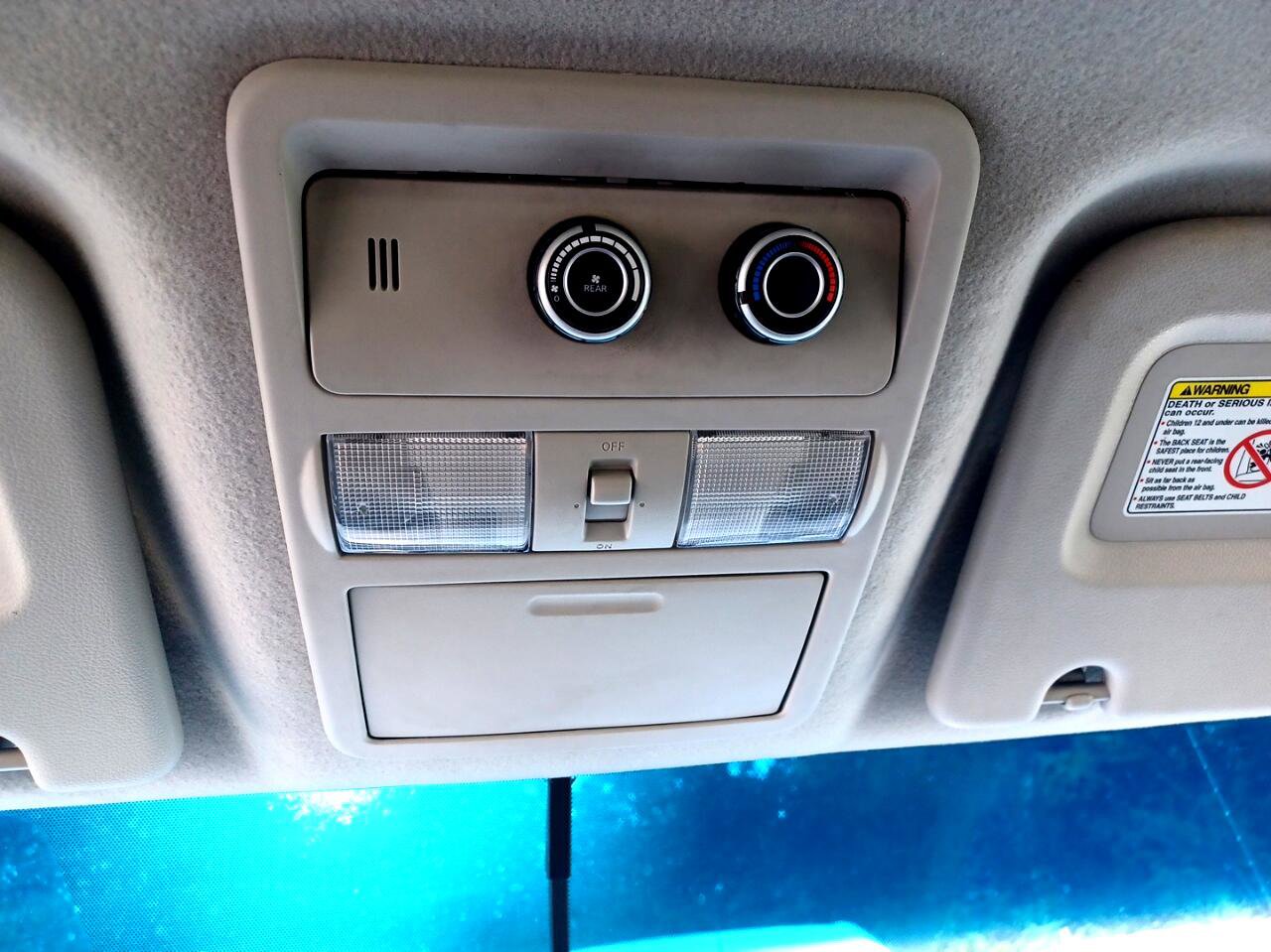 Used 2012 Nissan NV 3500 SL w/ Technology Pkg image 25