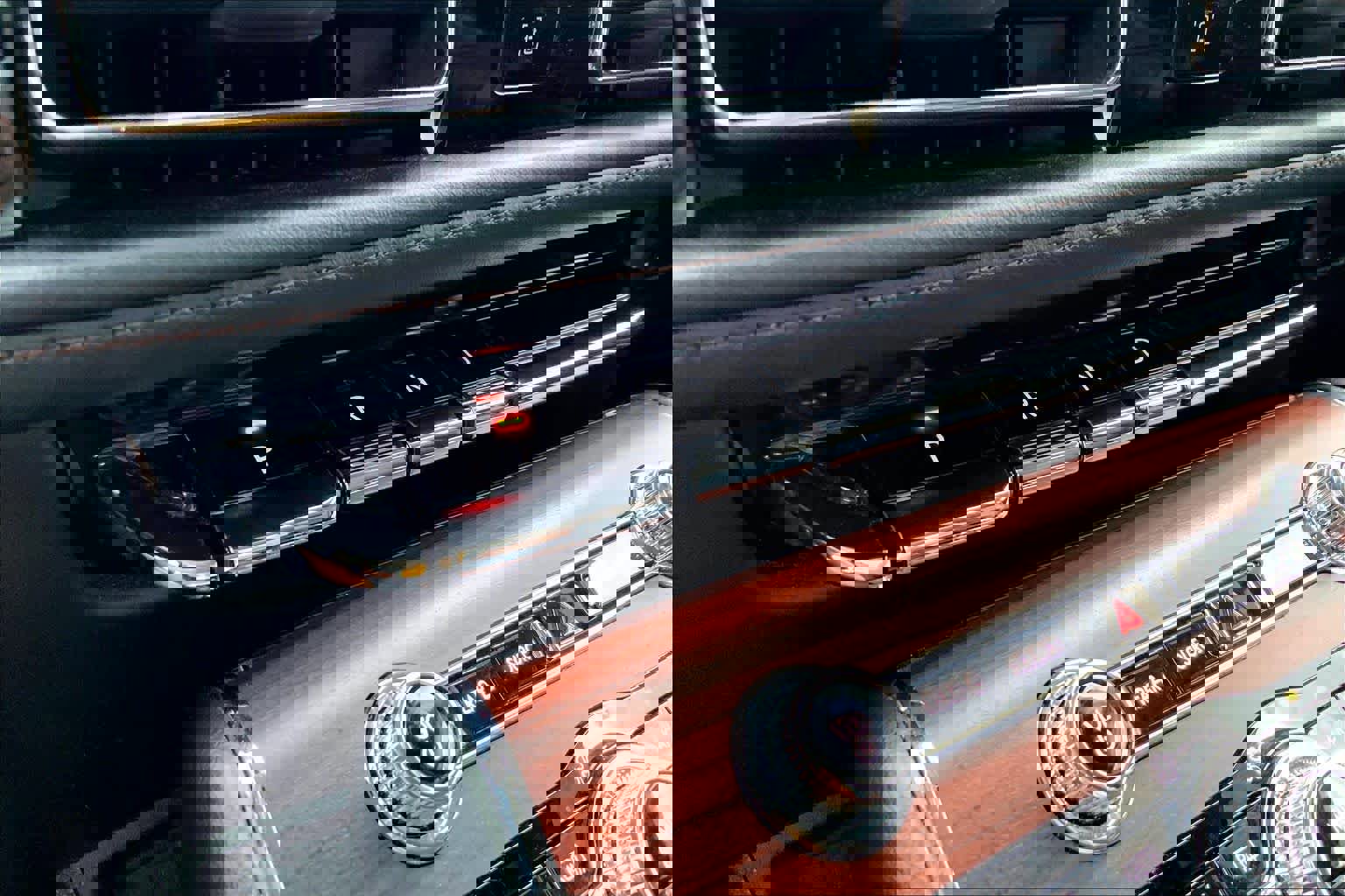 Used 2022 Lincoln Aviator Reserve w/ Elements Package Plus image 35