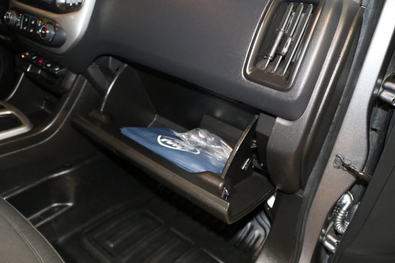 Used 2022 Chevrolet Colorado LT w/ Fleet Safety Package image 54