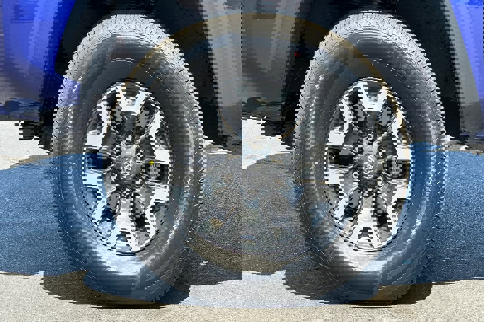 Certified 2023 Toyota Tacoma SR5 image 30