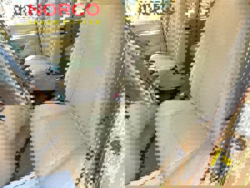 Used 2013 Ford E-350 and Econoline 350 XLT image 21