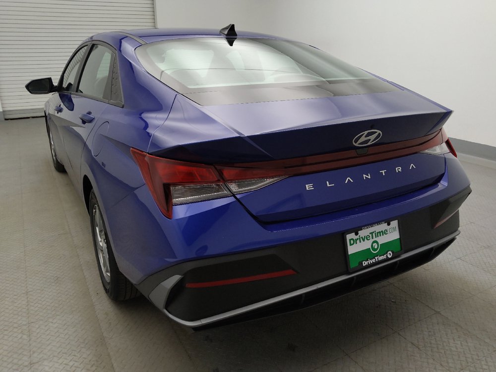 Used 2024 Hyundai Elantra SE FWD image 6