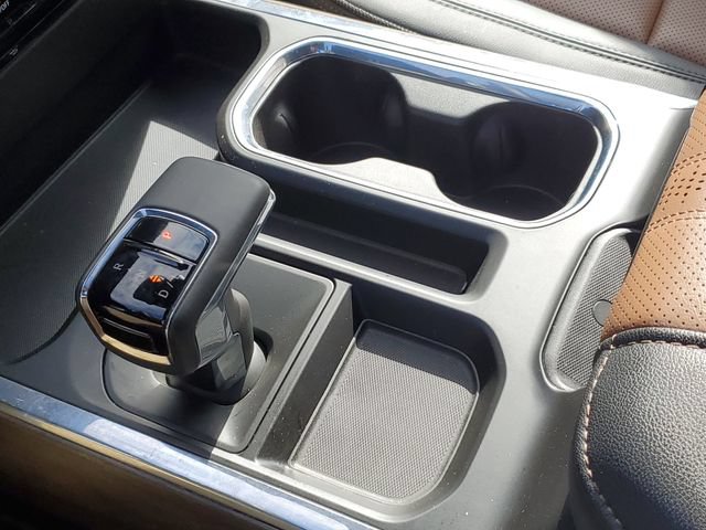 Used 2025 Chevrolet Silverado 1500 High Country AWD/4WD image 19