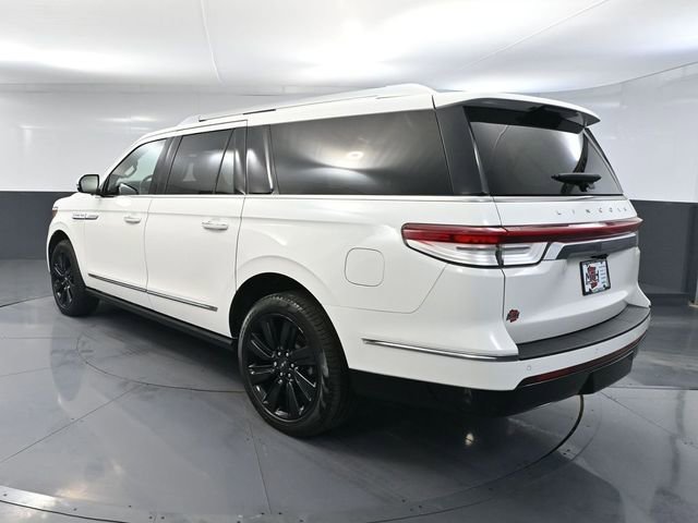 Used 2023 Lincoln Navigator L Reserve w/ Equipment Group 201A image 9