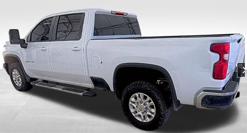 Used 2024 Chevrolet Silverado 2500 LT AWD/4WD image 4