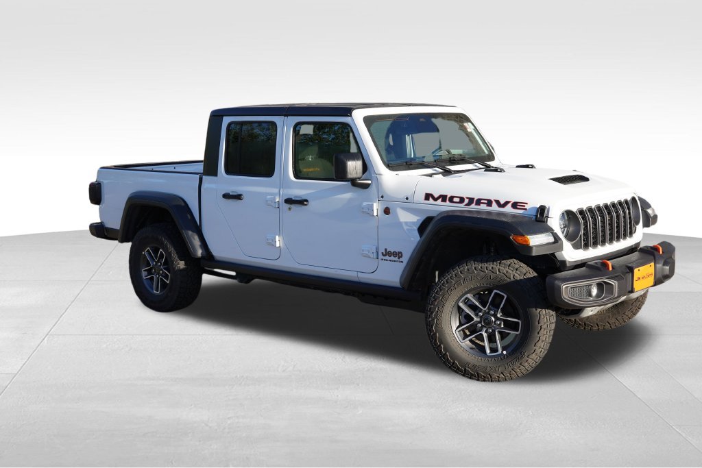 Used 2026 Jeep Gladiator Mojave AWD/4WD image 2