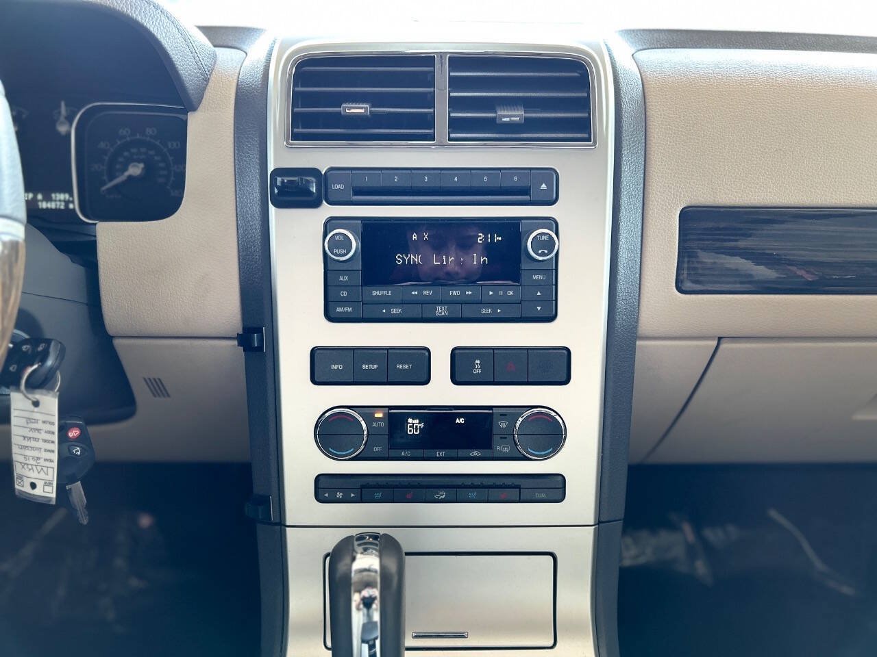 Used 2010 Lincoln MKX 2WD image 75