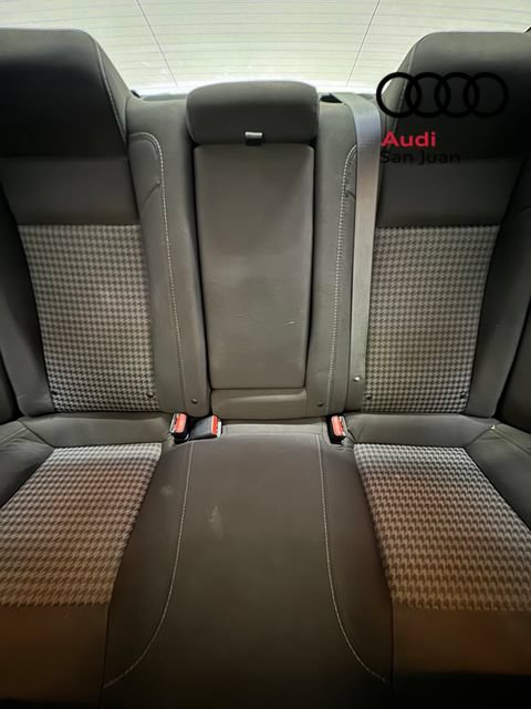 Used 2019 Dodge Charger Scat Pack w/ Dynamics Package RWD image 10