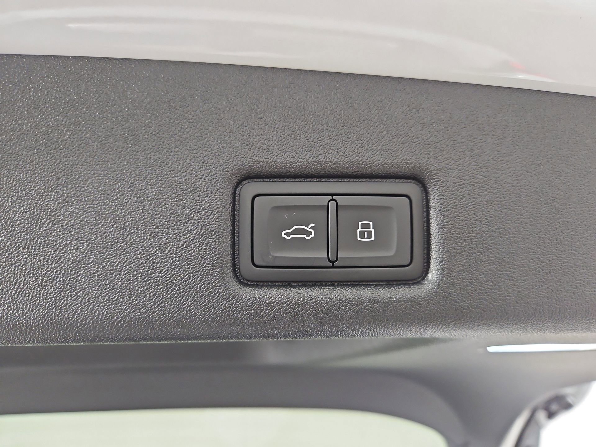 New 2026 Audi SQ5 Premium Plus AWD/4WD image 15