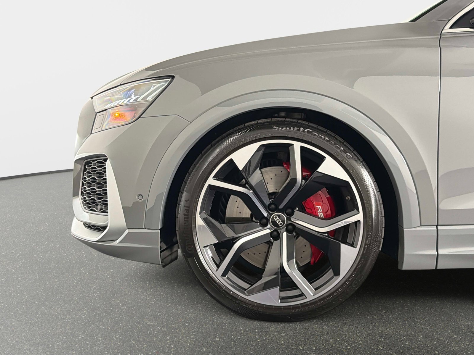 Used 2024 Audi RS Q8 AWD/4WD image 24