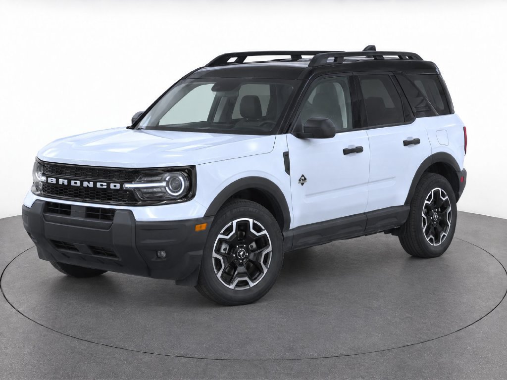 Used 2026 Ford Bronco Sport Outer Banks AWD/4WD image 2