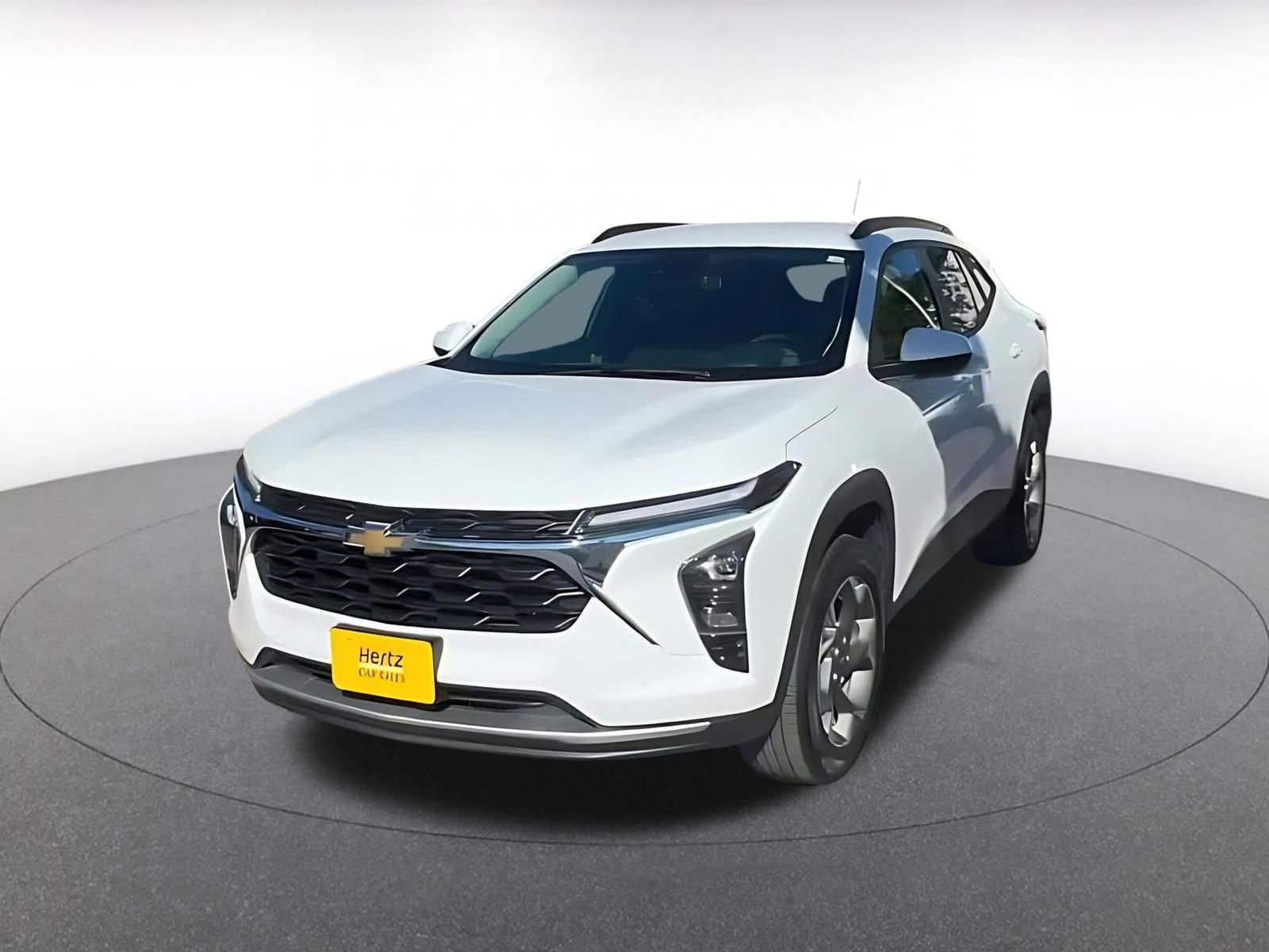 Used 2025 Chevrolet Trax LT FWD image 7