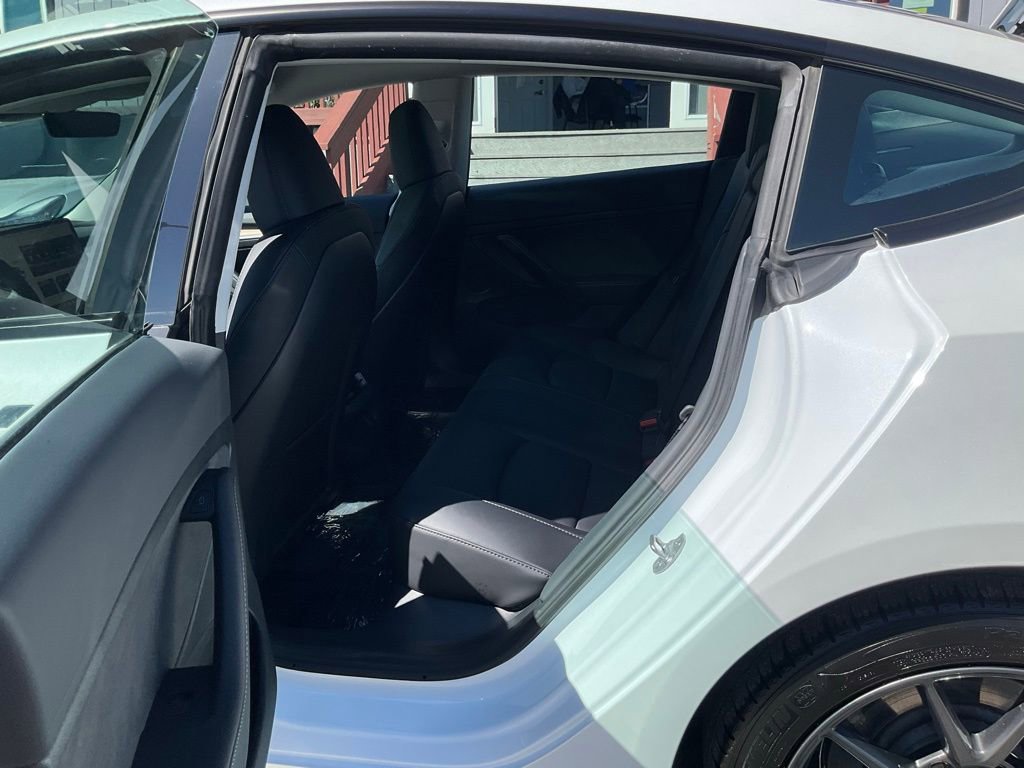 Used 2023 Tesla Model 3 Standard Range image 6