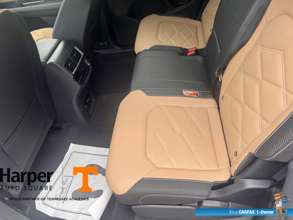 Used 2025 Volkswagen Atlas Cross Sport SE w/ Panoramic Sunroof Package AWD/4WD image 10