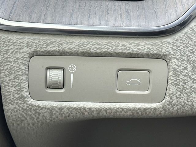 Used 2020 Volvo XC60 T5 Inscription w/ Protection Package Premier image 20