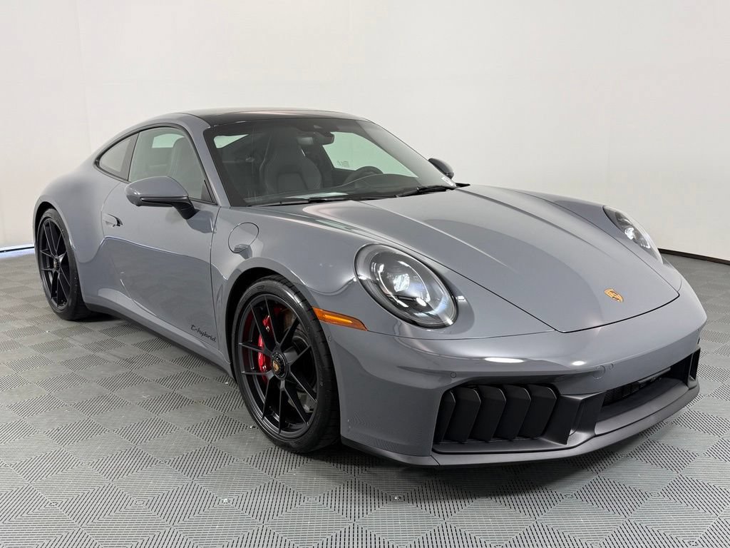 Certified 2026 Porsche 911 Carrera GTS RWD image 9