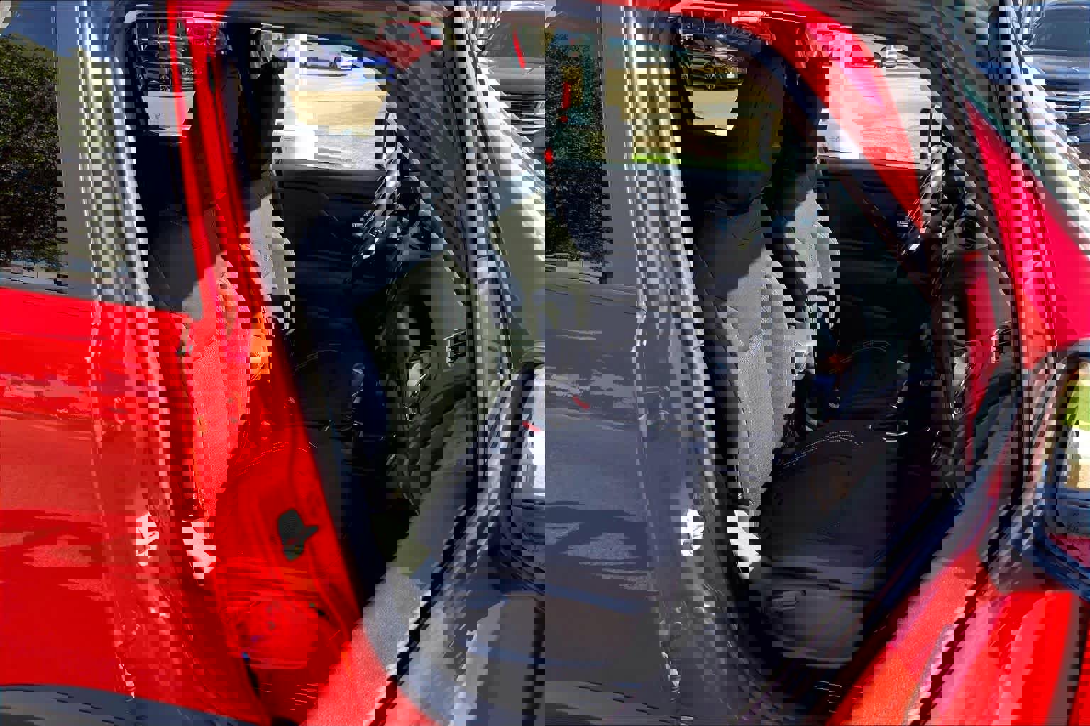 Used 2023 Jeep Renegade Latitude w/ Premium Group image 15