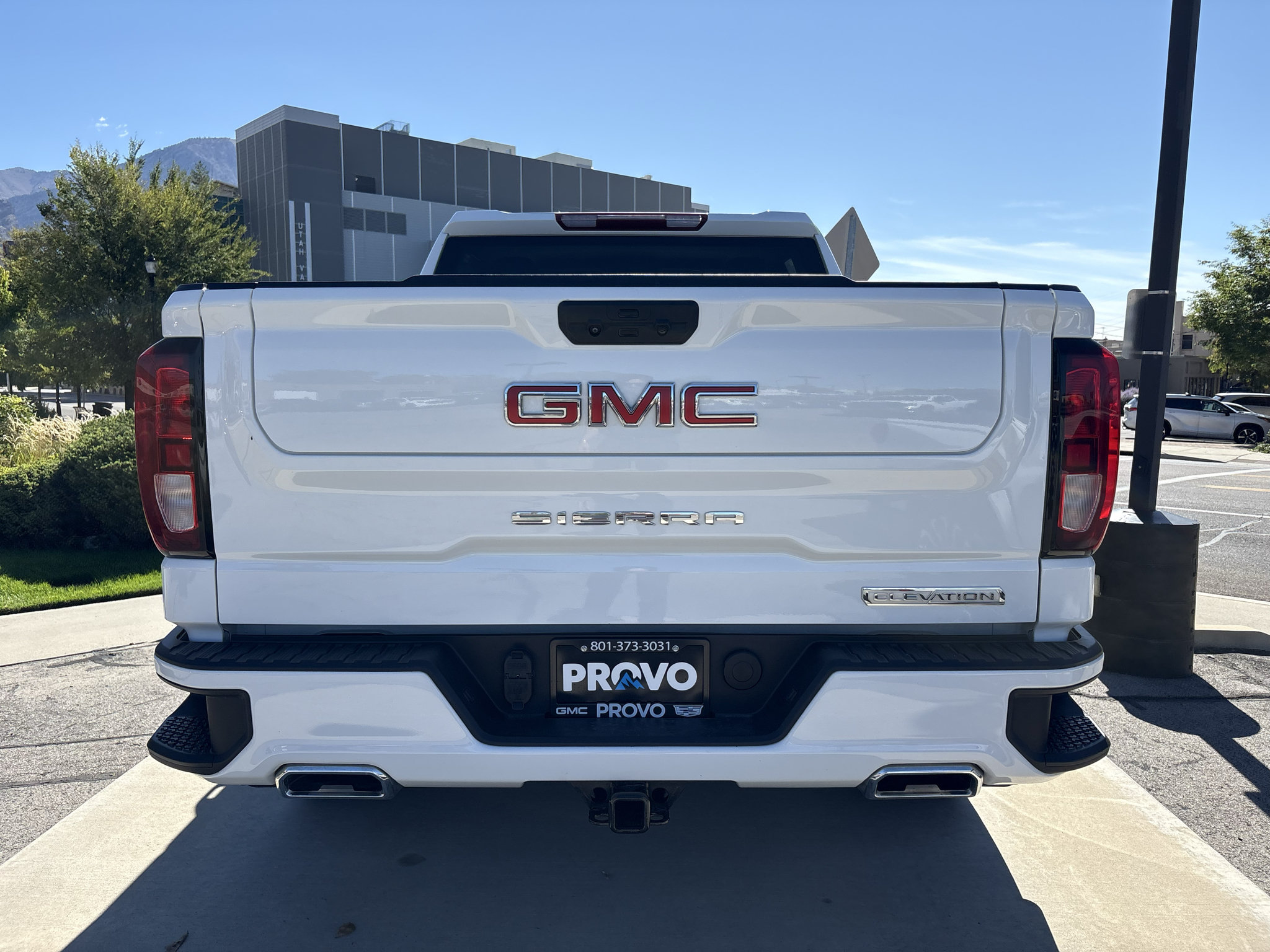Used 2024 GMC Sierra 1500 Elevation w/ X31 Off-Road Package AWD/4WD image 7