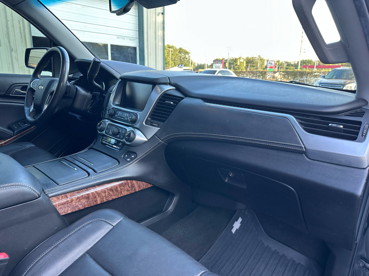 Used 2017 Chevrolet Tahoe Premier image 14