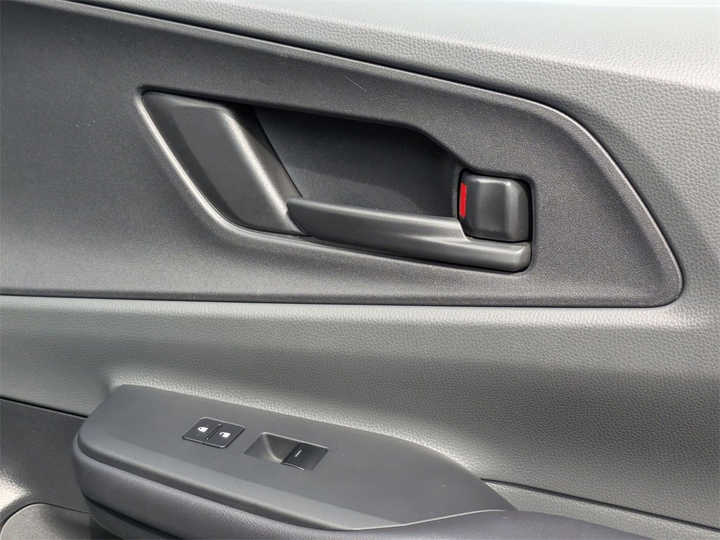 Used 2024 Toyota Prius LE image 33