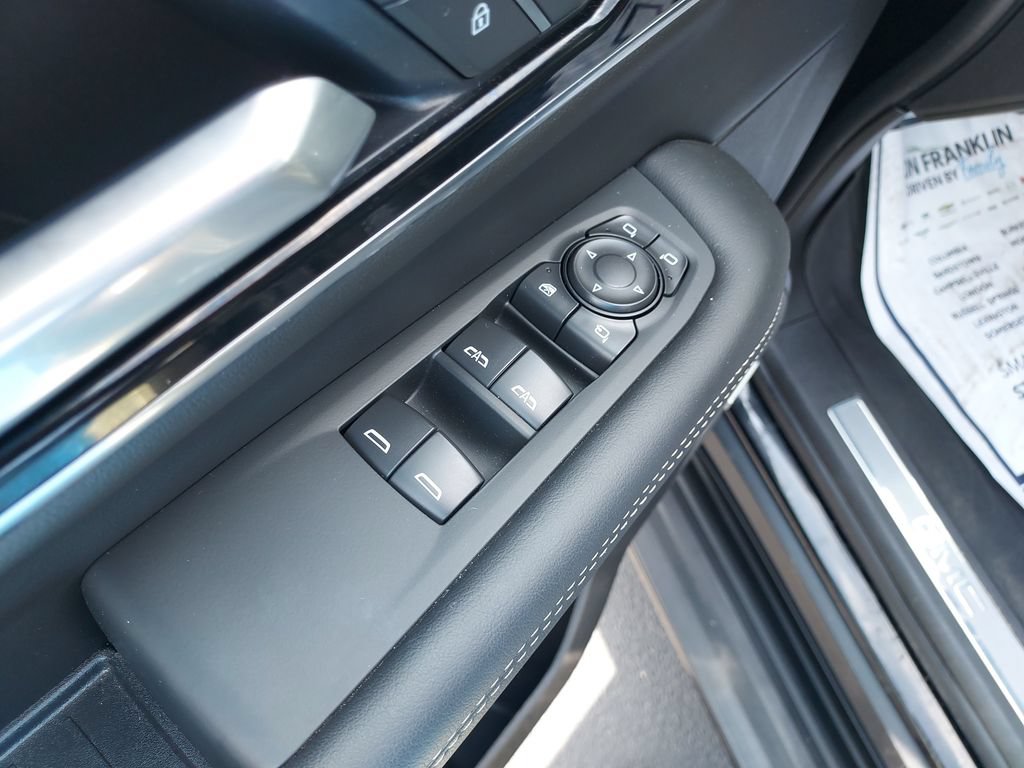 Used 2026 GMC Yukon Elevation AWD/4WD image 11