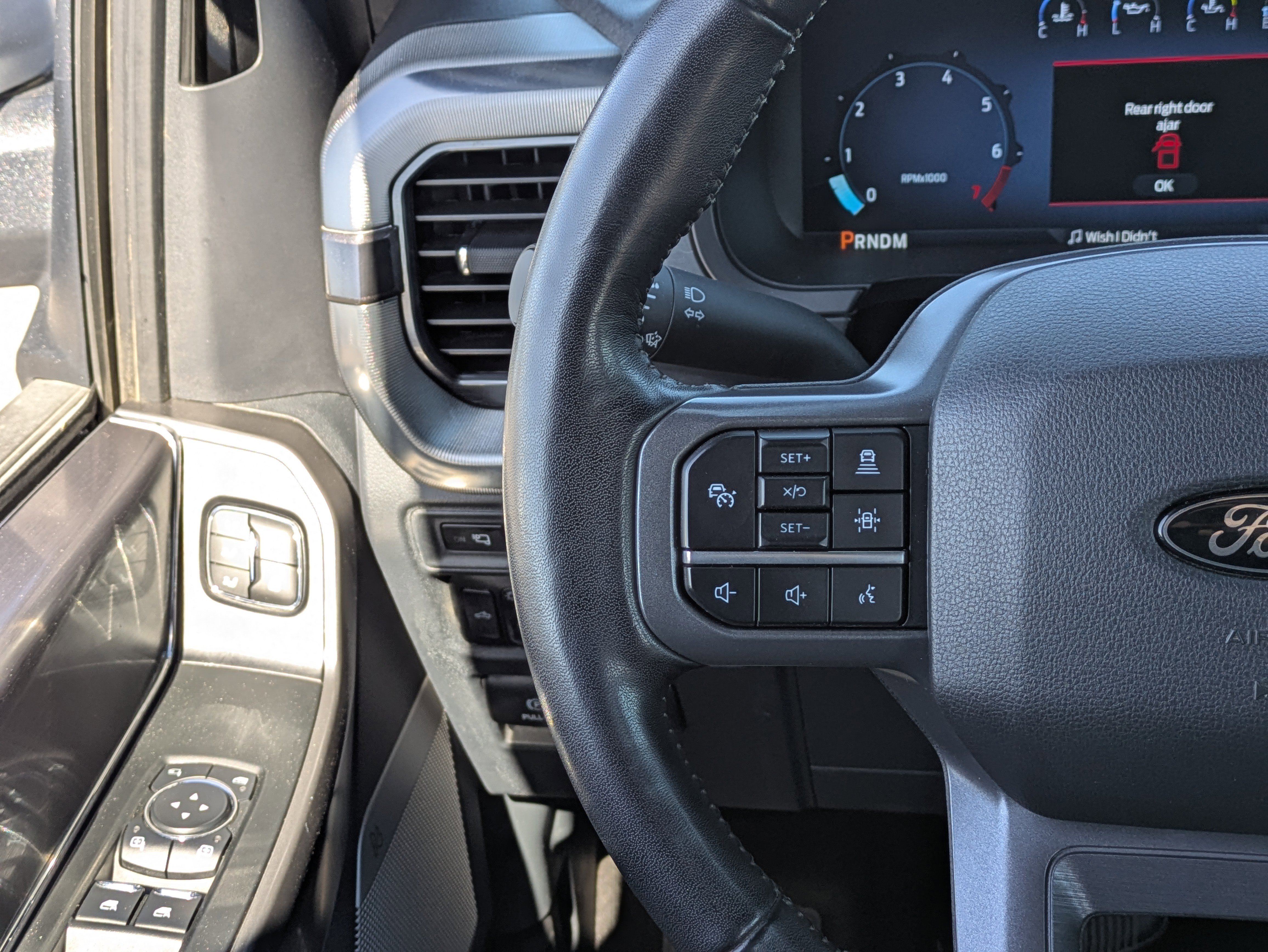 Used 2024 Ford F150 Lariat AWD/4WD image 24