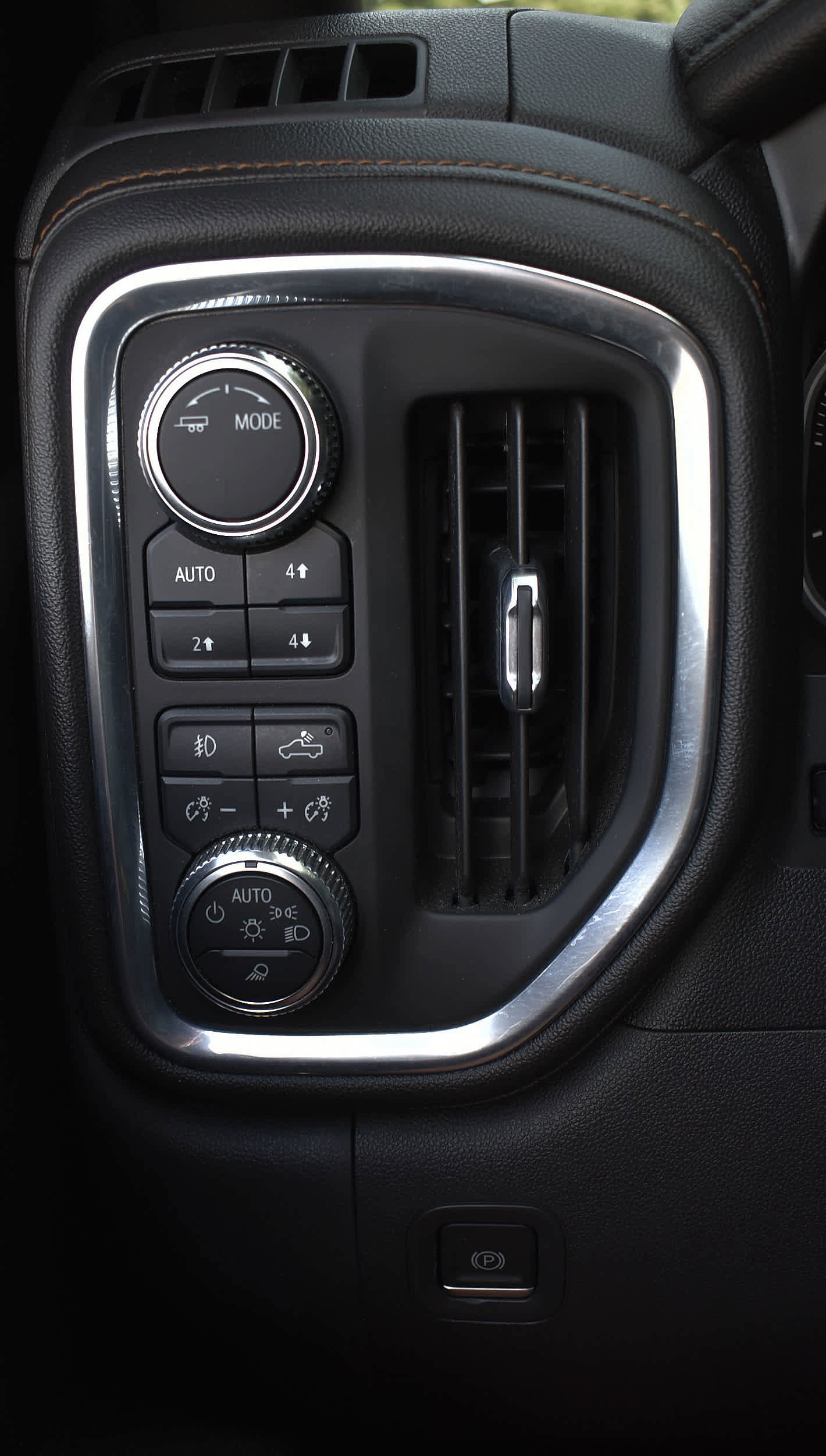 Used 2021 GMC Sierra 1500 AT4 w/ AT4 Premium Package image 24