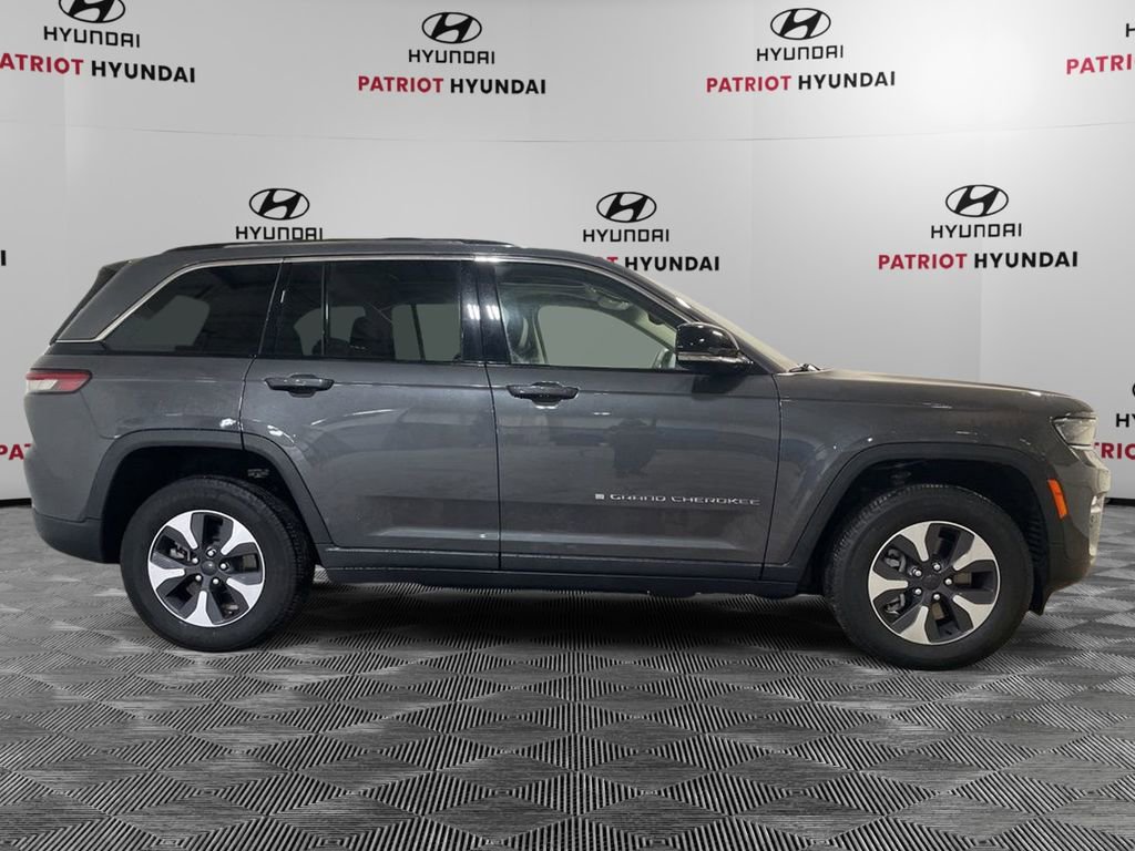 Used 2022 Jeep Grand Cherokee Limited 4xe video 3