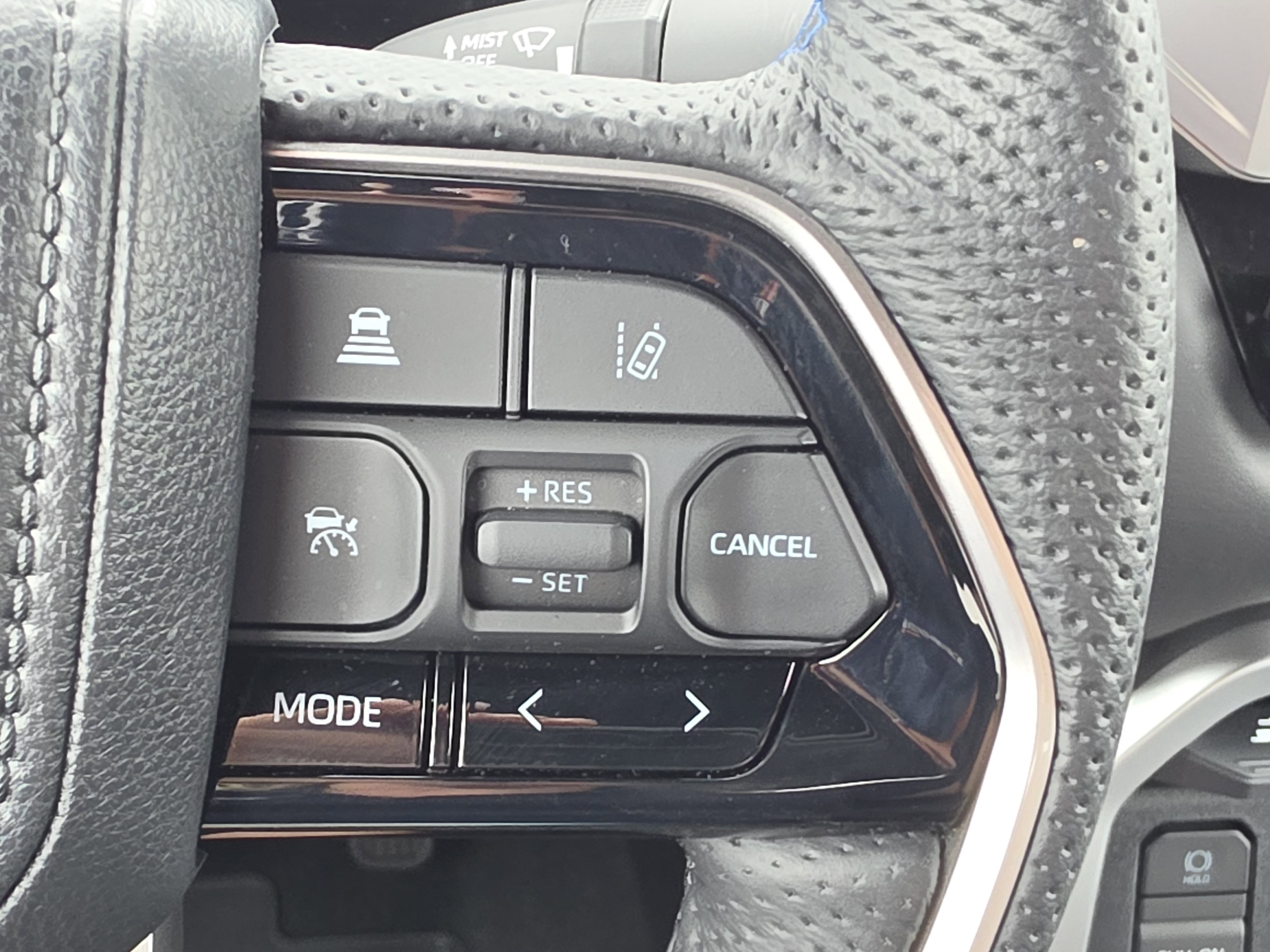 Used 2024 Toyota Tundra Platinum AWD/4WD image 18