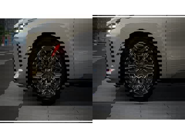 New 2026 BMW iX xDrive45 w/ M Sport Package image 7