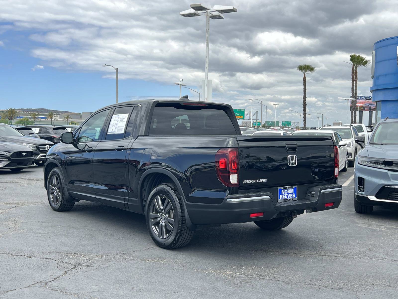 Used 2017 Honda Ridgeline Sport image 3