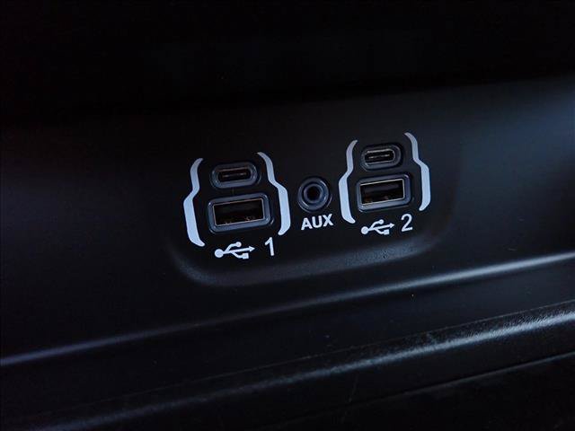 Used 2021 RAM 1500 Laramie AWD/4WD image 19