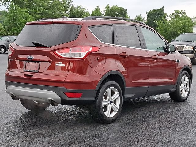 Used 2016 Ford Escape SE w/ SE Leather Comfort Package FWD image 9