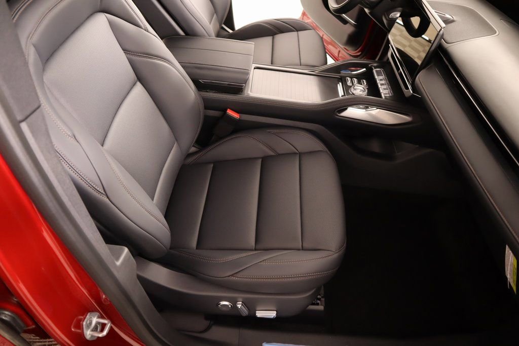 New 2025 Lincoln Nautilus Premier w/ Jet Appearance Package image 13