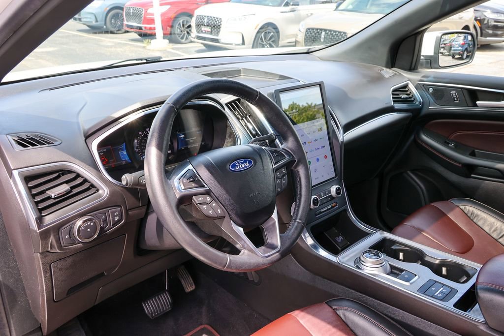 Used 2021 Ford Edge Titanium w/ Equipment Group 301A AWD/4WD image 35