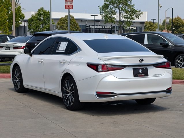 Used 2025 Lexus ES 300h w/ Premium Package FWD image 8