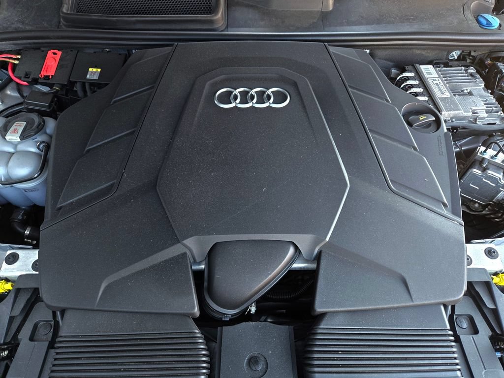 Used 2022 Audi Q7 3.0T Premium Plus AWD/4WD image 39