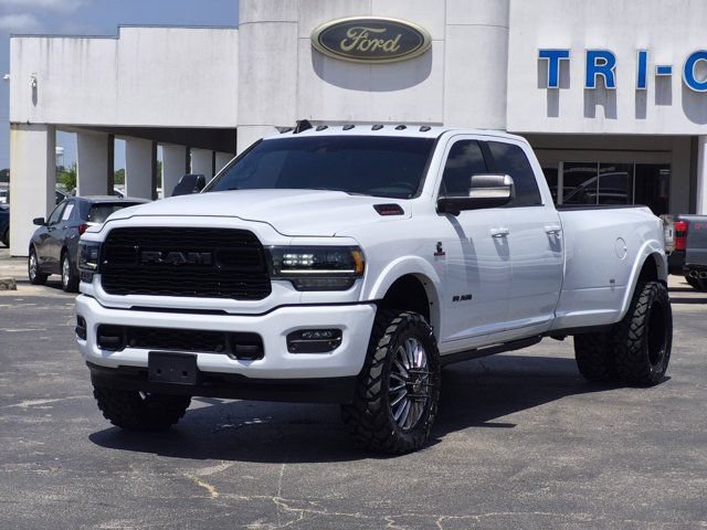 Used 2022 RAM 3500 Limited AWD/4WD image 3