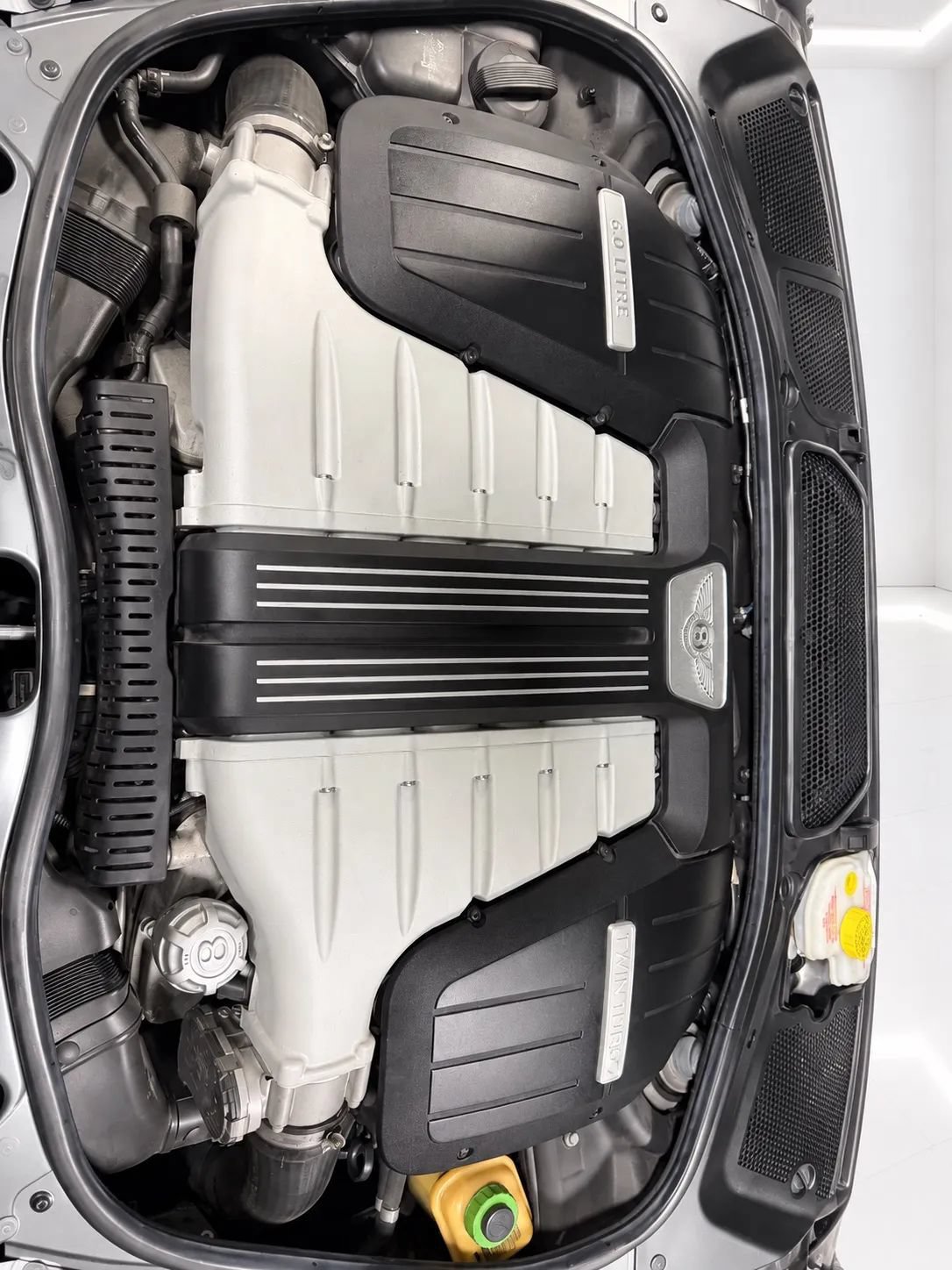 Used 2018 Bentley Flying Spur S W12 AWD/4WD image 27